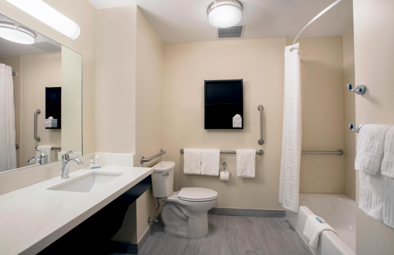 Candlewood Suites - Miami Exec Airport - Kendall By Ihg Country Walk Eksteriør billede